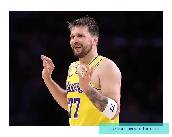 杰弗森回应东契奇批评称巨星初期投篮为热身 老詹离队后湖人面临夺冠断层